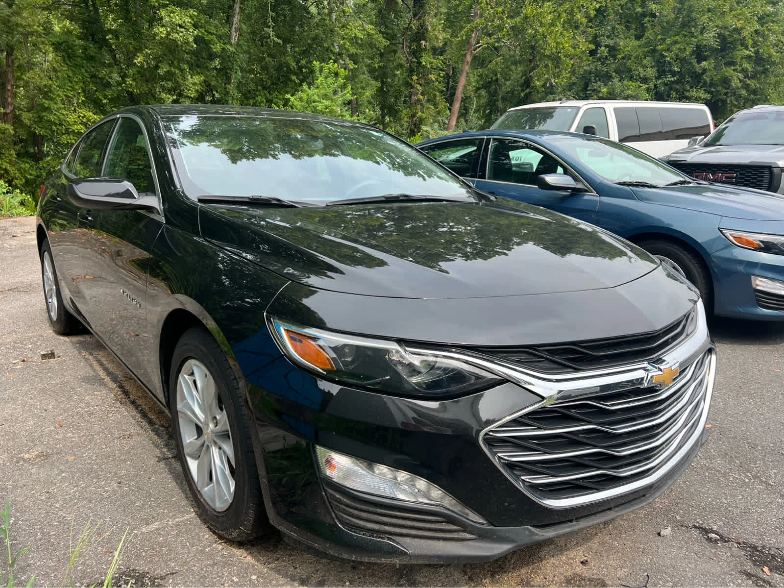 Used 2025 Mosaic Black Metallic Chevrolet 1LT image 1