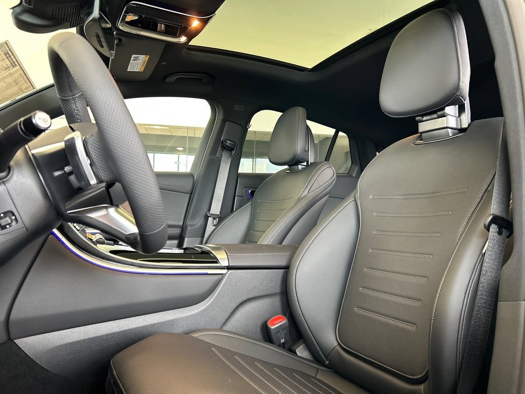 New 2027 Black Mercedes-Benz GLC 300 image 51