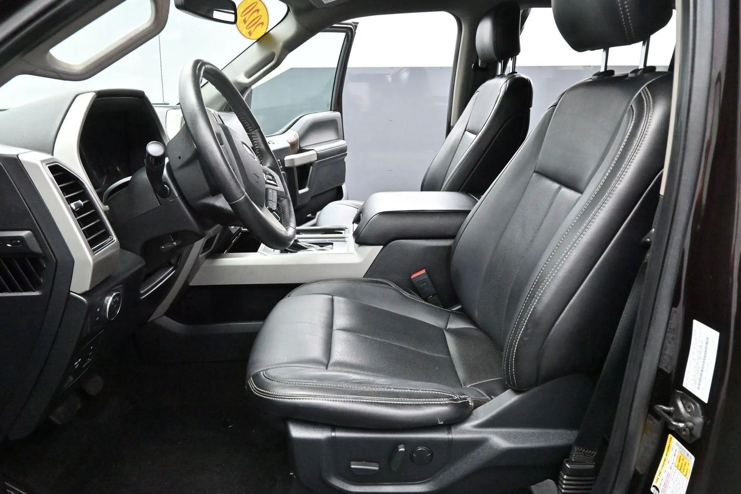 Used 2020 Magma Red Ford LARIAT image 14