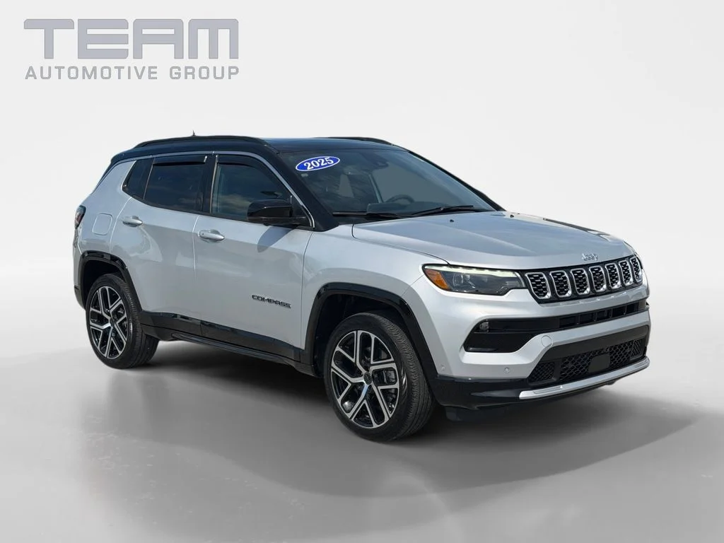 Used 2025 Silver Jeep Limited image 1