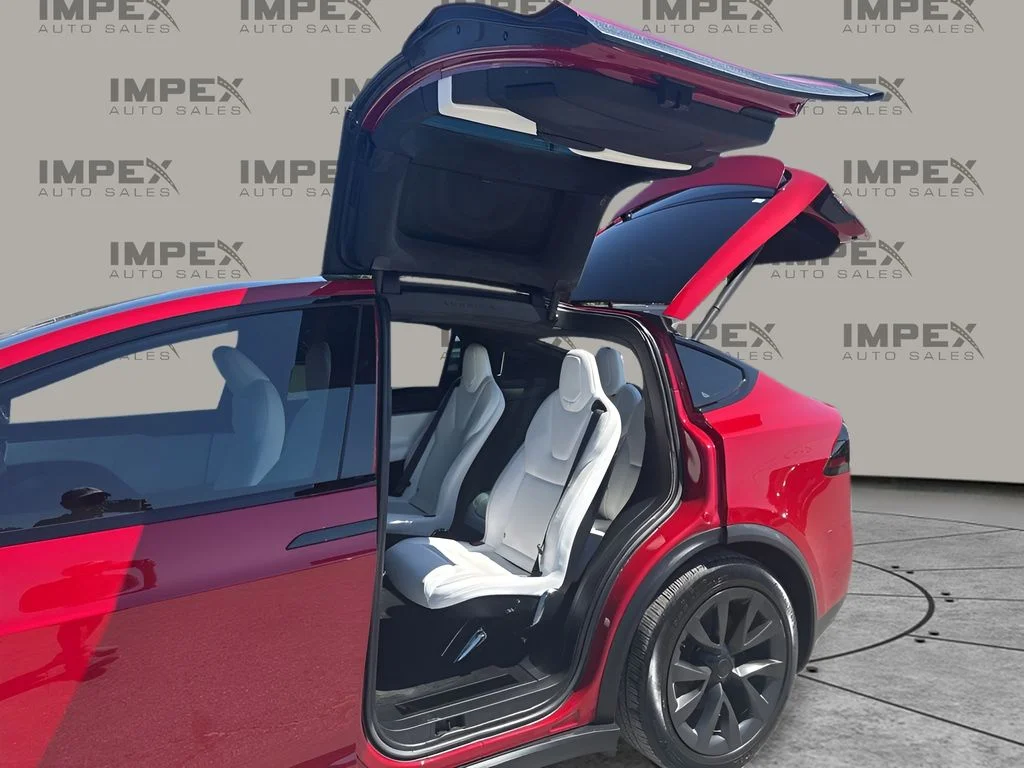 Used 2023 Red Tesla Plaid image 33