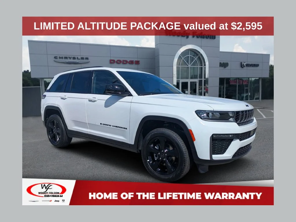 New 2027 Bright White Clear-Coat Paint Jeep Limited image 1