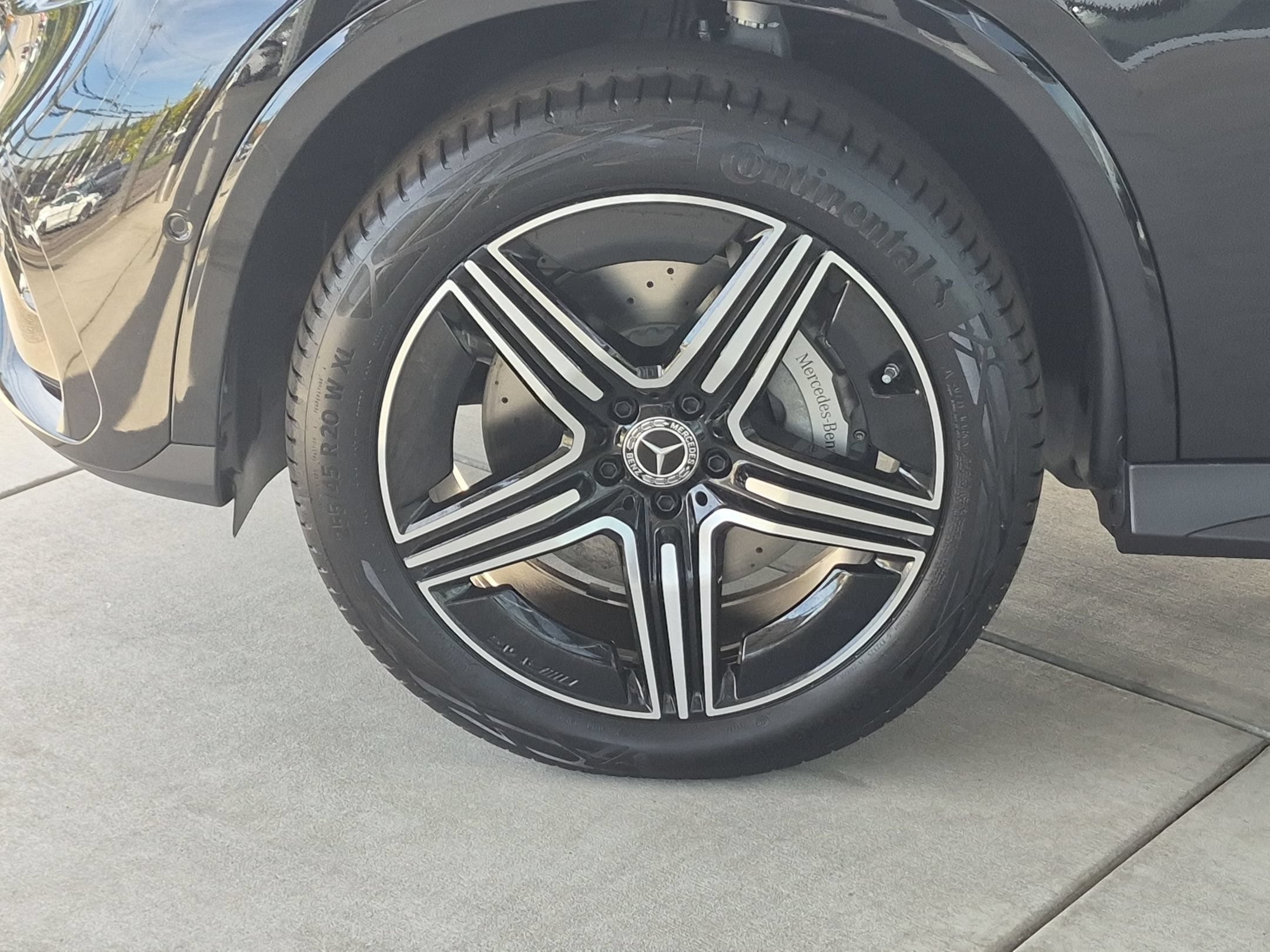 New 2026 Black Mercedes-Benz GLC 300 image 21