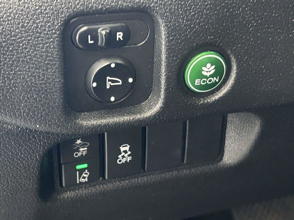 Used 2021 Black Honda EX-L image 19
