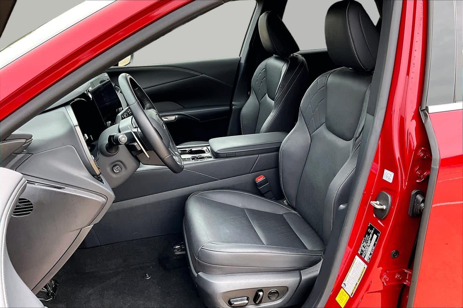 Used 2025 Matador Red Mica Lexus Premium Plus image 8