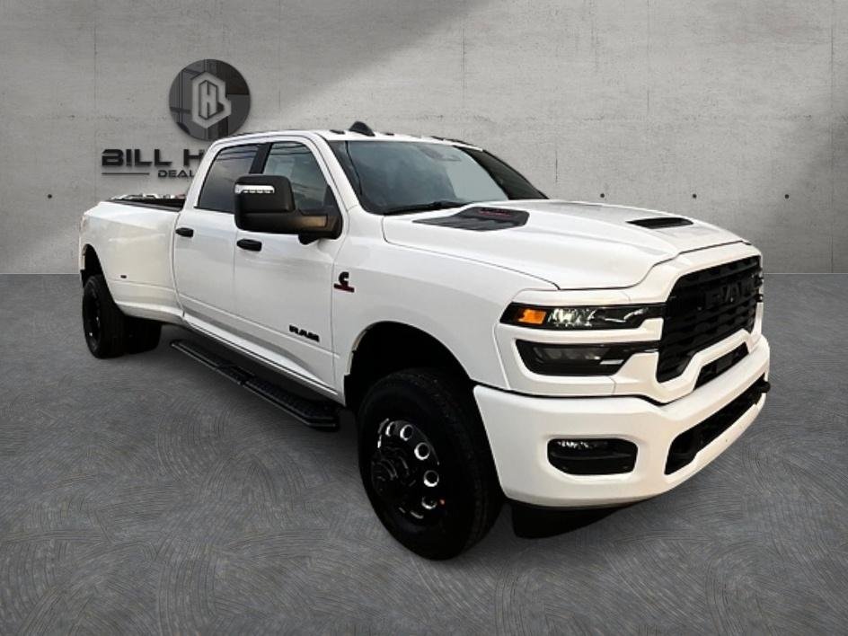 New 2027 Bright White Clear-Coat Exterior Paint RAM Big Horn image 3