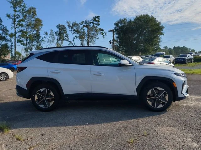 Certified Used 2025 White Hyundai SEL image 4