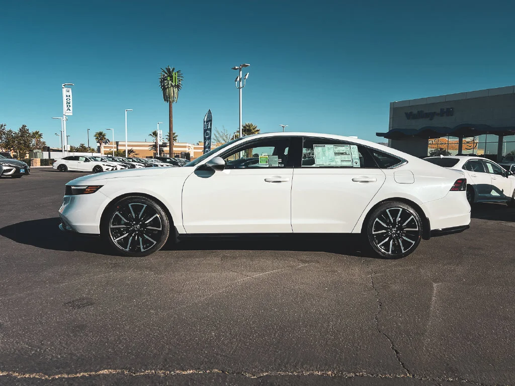 New 2026 White Honda Touring image 4