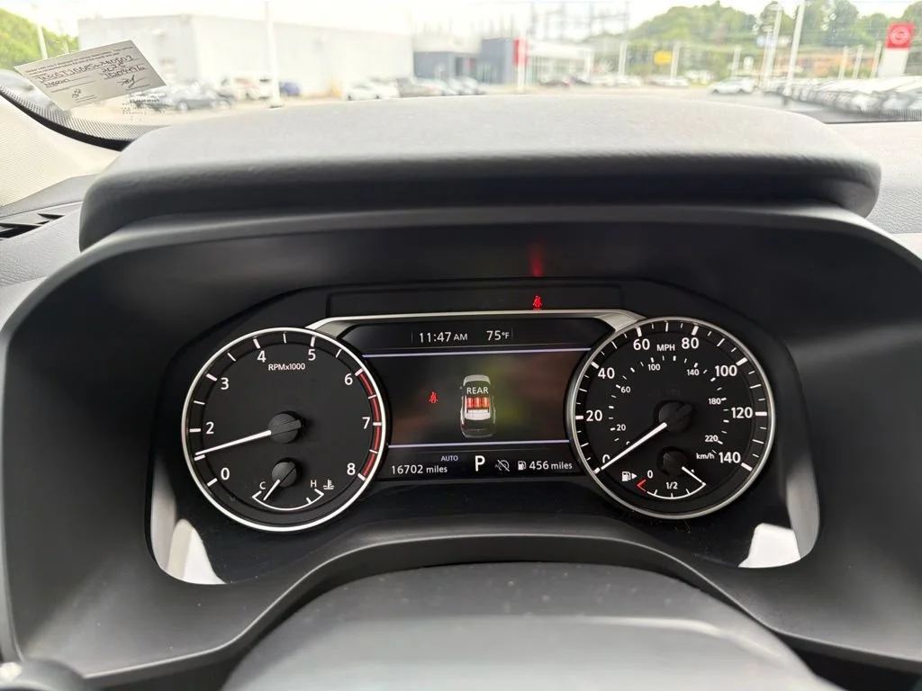 Used 2025 Kh3/super Blac Nissan SV image 20