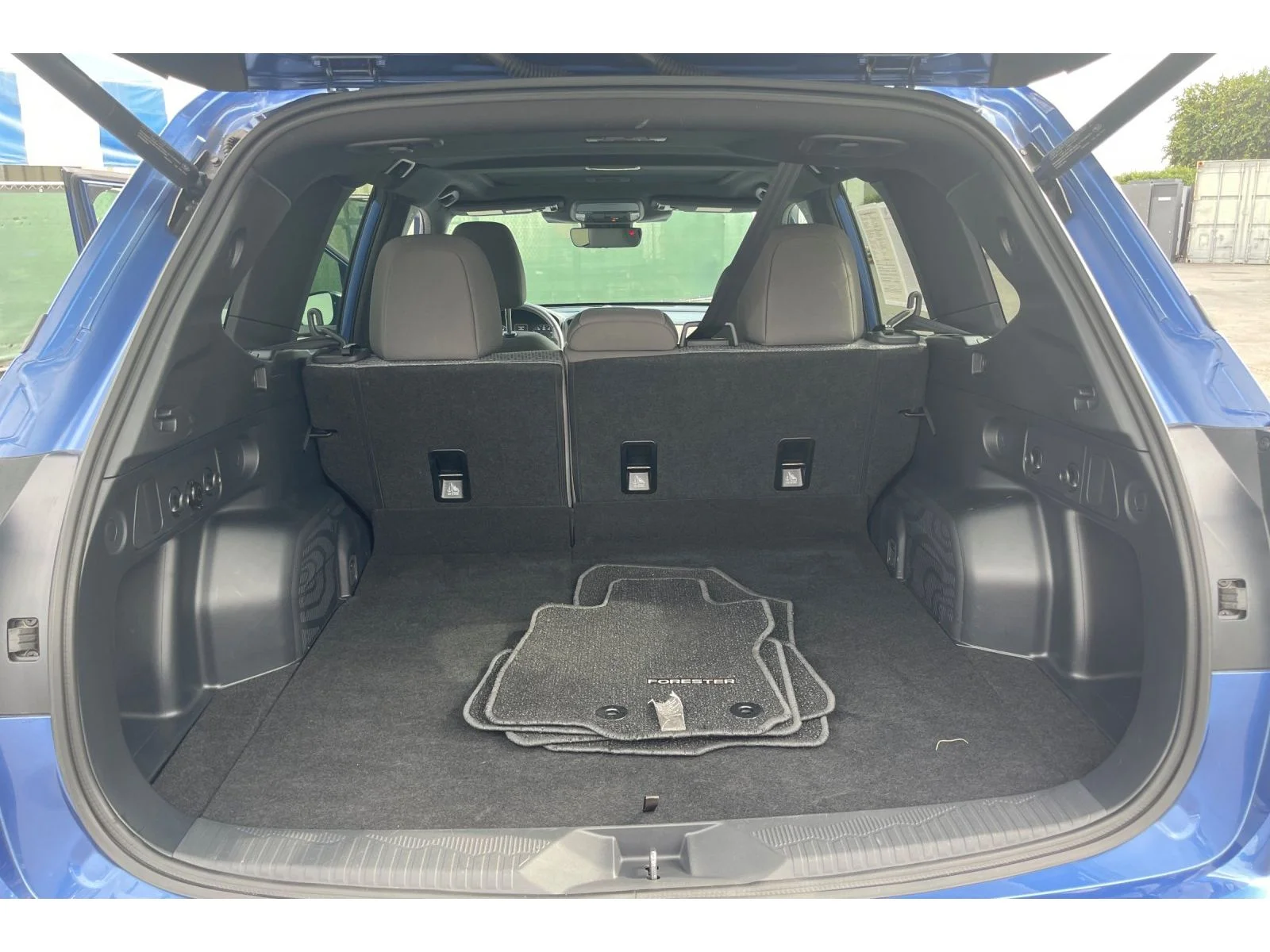 Used 2026 Daybreak Blue Pearl Subaru Premium image 17