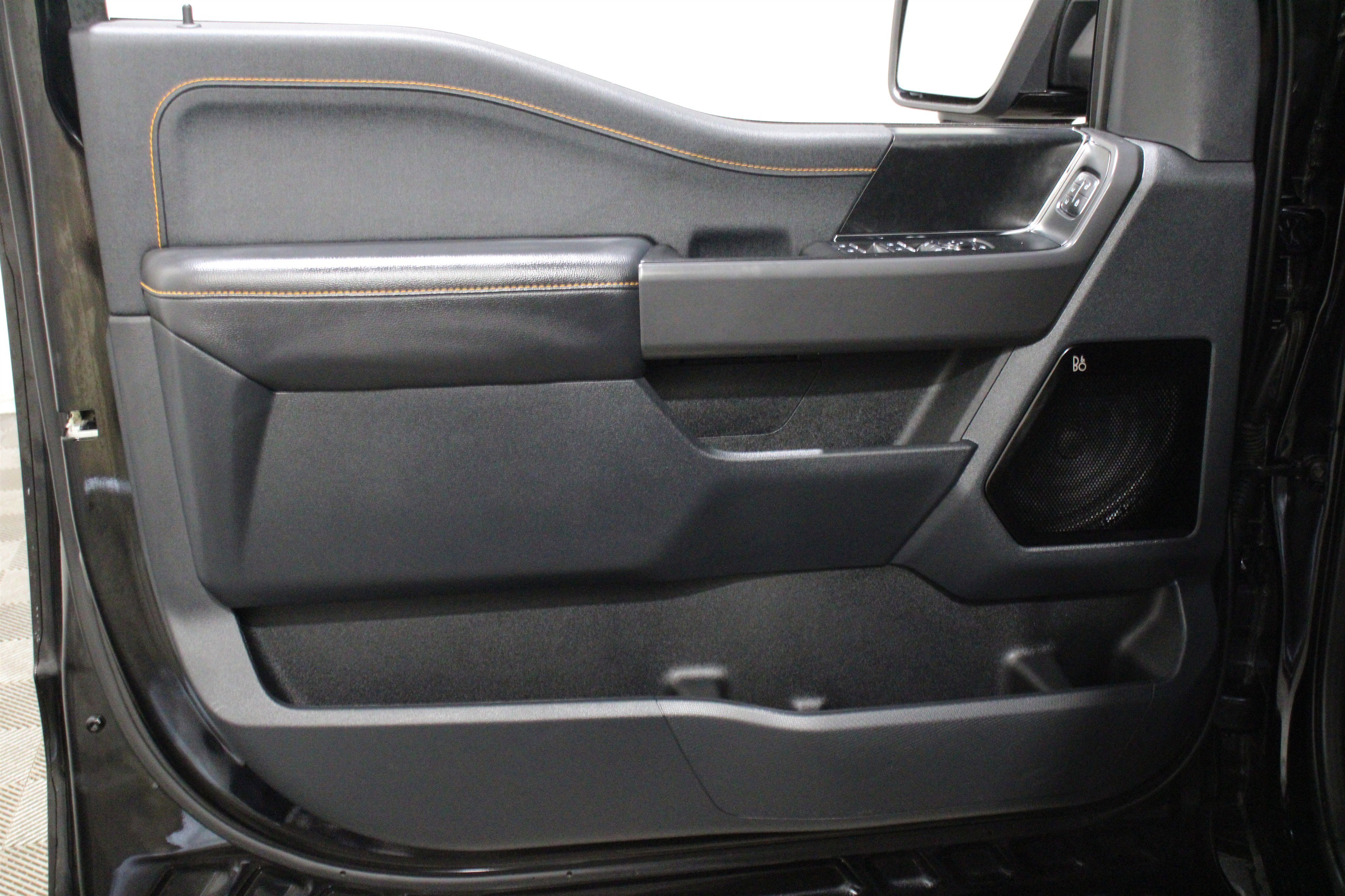 Used 2025 Agate Black Metallic Ford Tremor image 6