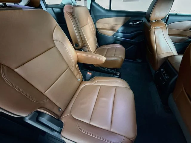 Used 2019 White Chevrolet High Country image 30