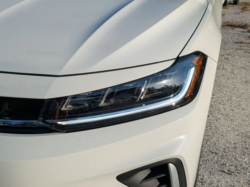 New 2026 White Volkswagen 1.5T S image 7