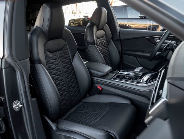 Used 2022 Daytona Gray Pearl Effect Audi 4.0T image 31
