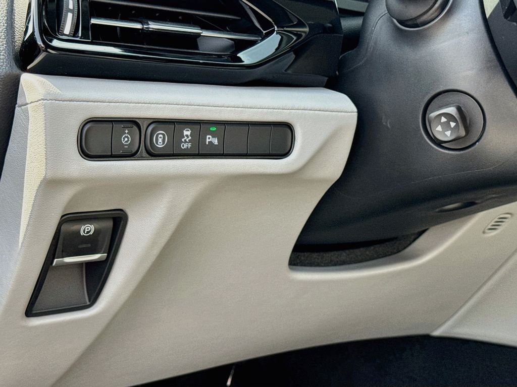 Used 2026  Acura Technology Package image 23