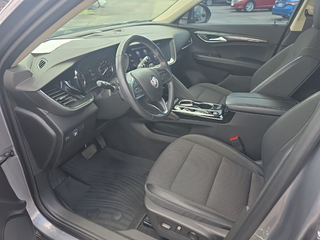 Used 2021  Buick Preferred image 8