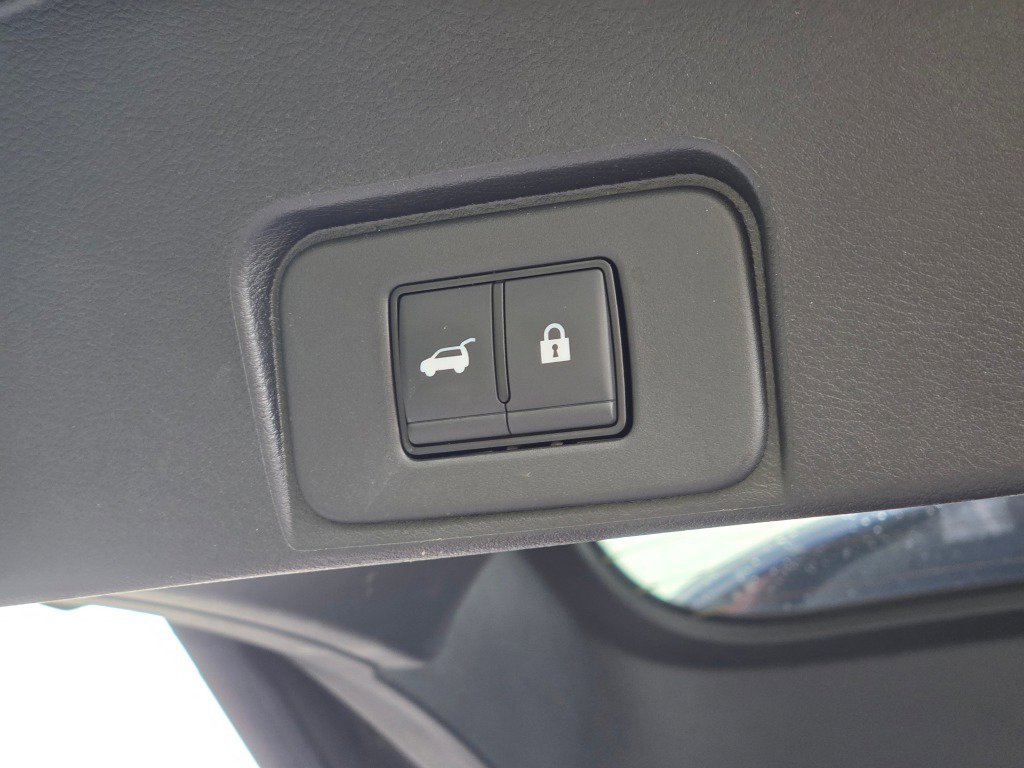 2024 Nissan Rogue SV - Photo 14