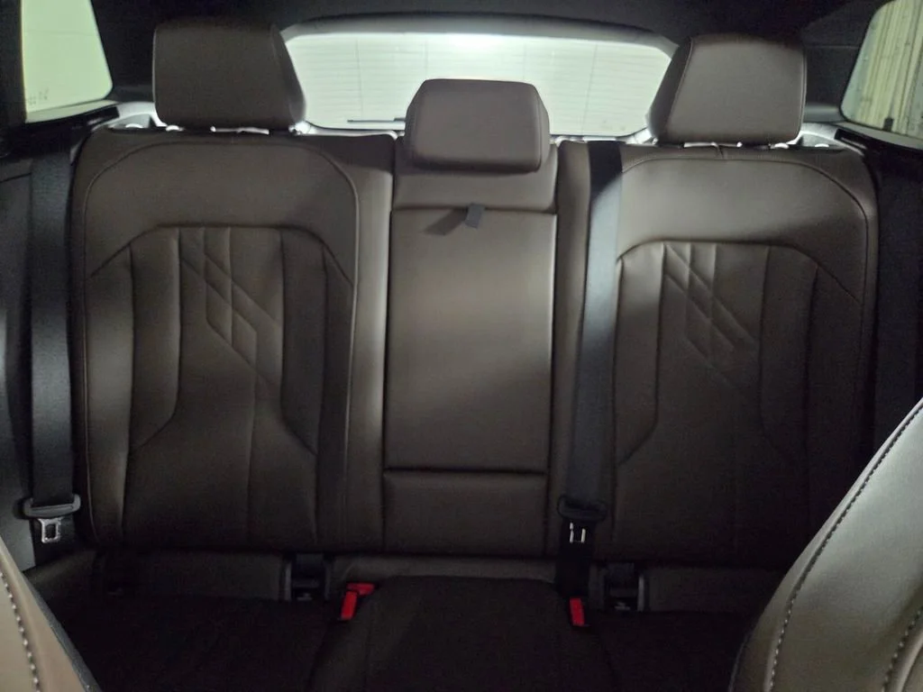 Used 2025 Skyscraper Gray Metallic BMW 30 xDrive image 21