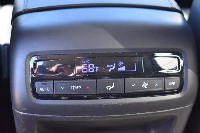 Used 2024 Red Hyundai SEL image 15