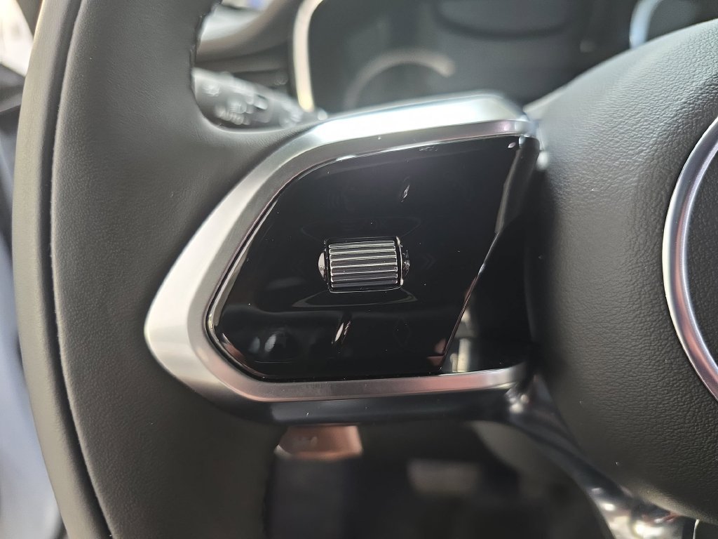 2023 Jaguar F-Pace S - Photo 18