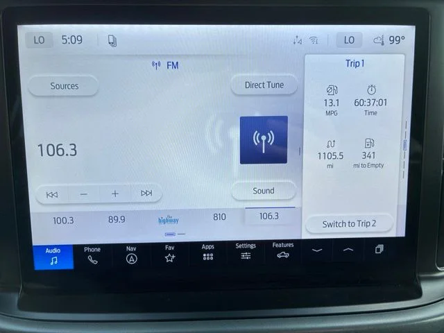 New 2026 Oxford White Ford XLT image 39