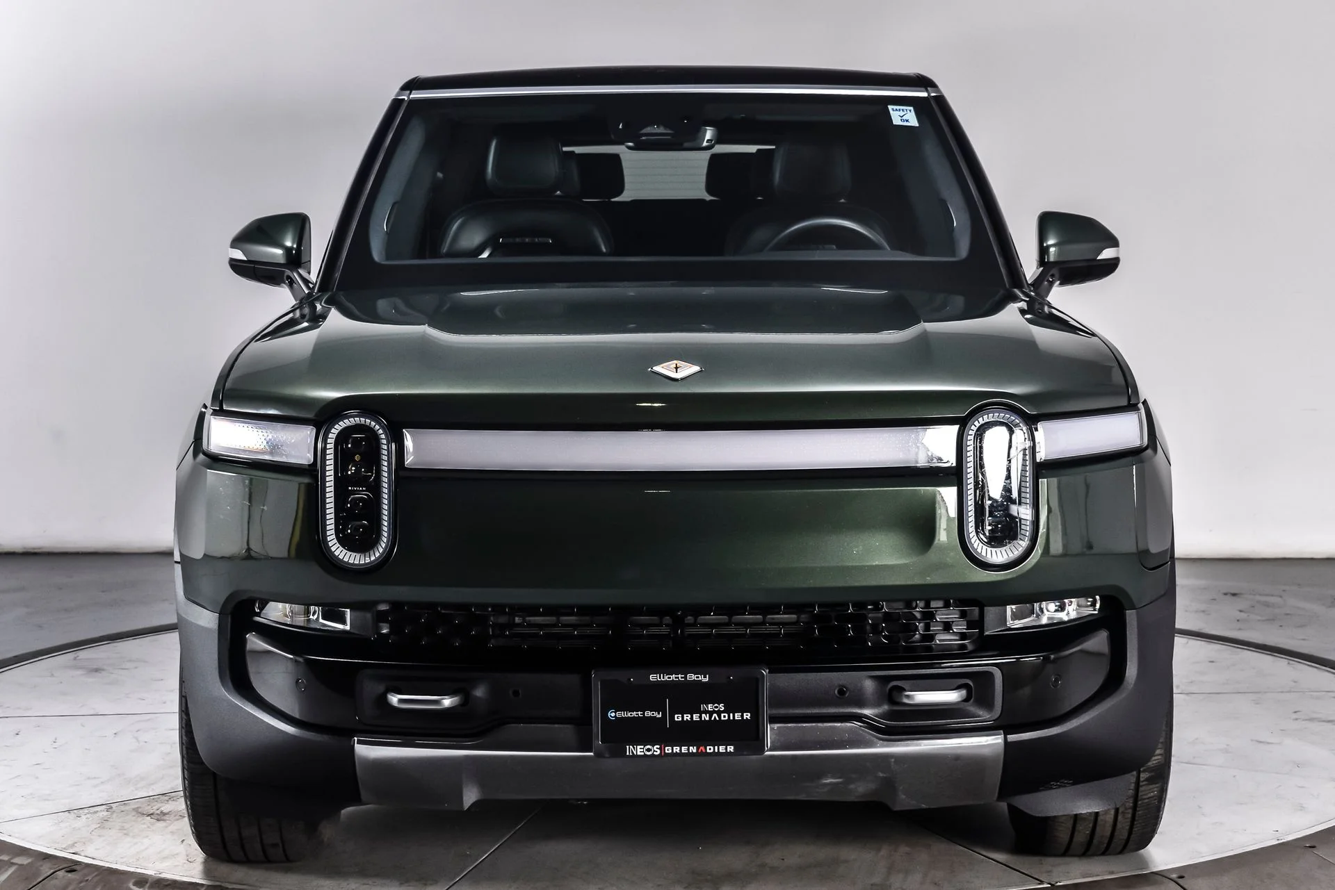 Used 2024 Rivian R1S Adventure with VIN 7PDSGABAXRN037906 for sale in Seattle, WA