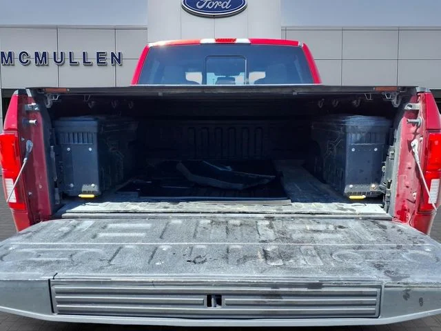 Used 2020 Red Metallic Ford Lariat image 11