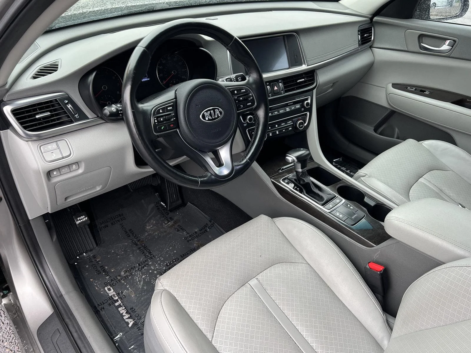2017 Kia Optima EX - Photo 16