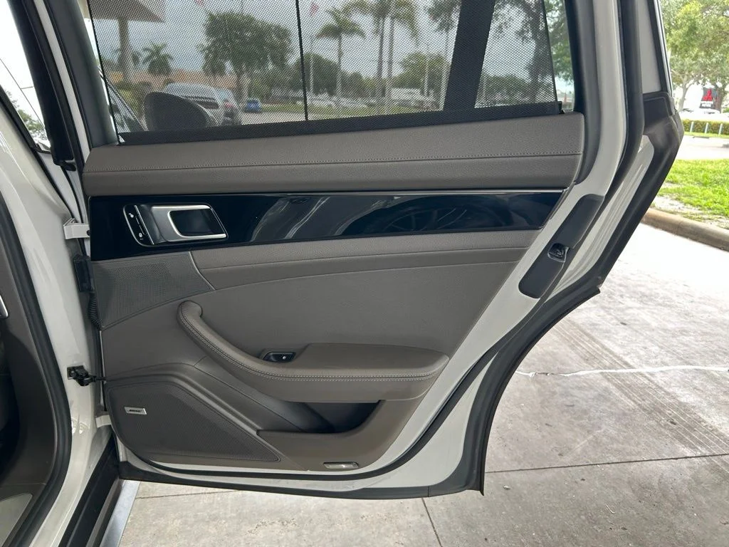 Used 2018 Black Porsche 4 image 32