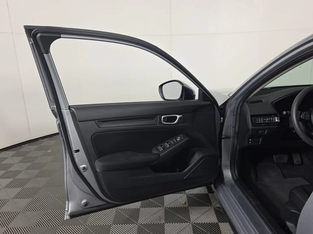 2023 Honda Civic Hatchback LX - Photo 51