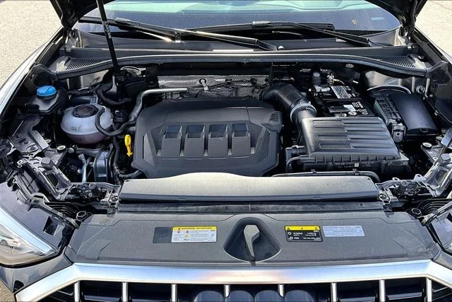 Used 2022 Black Audi Premium image 9
