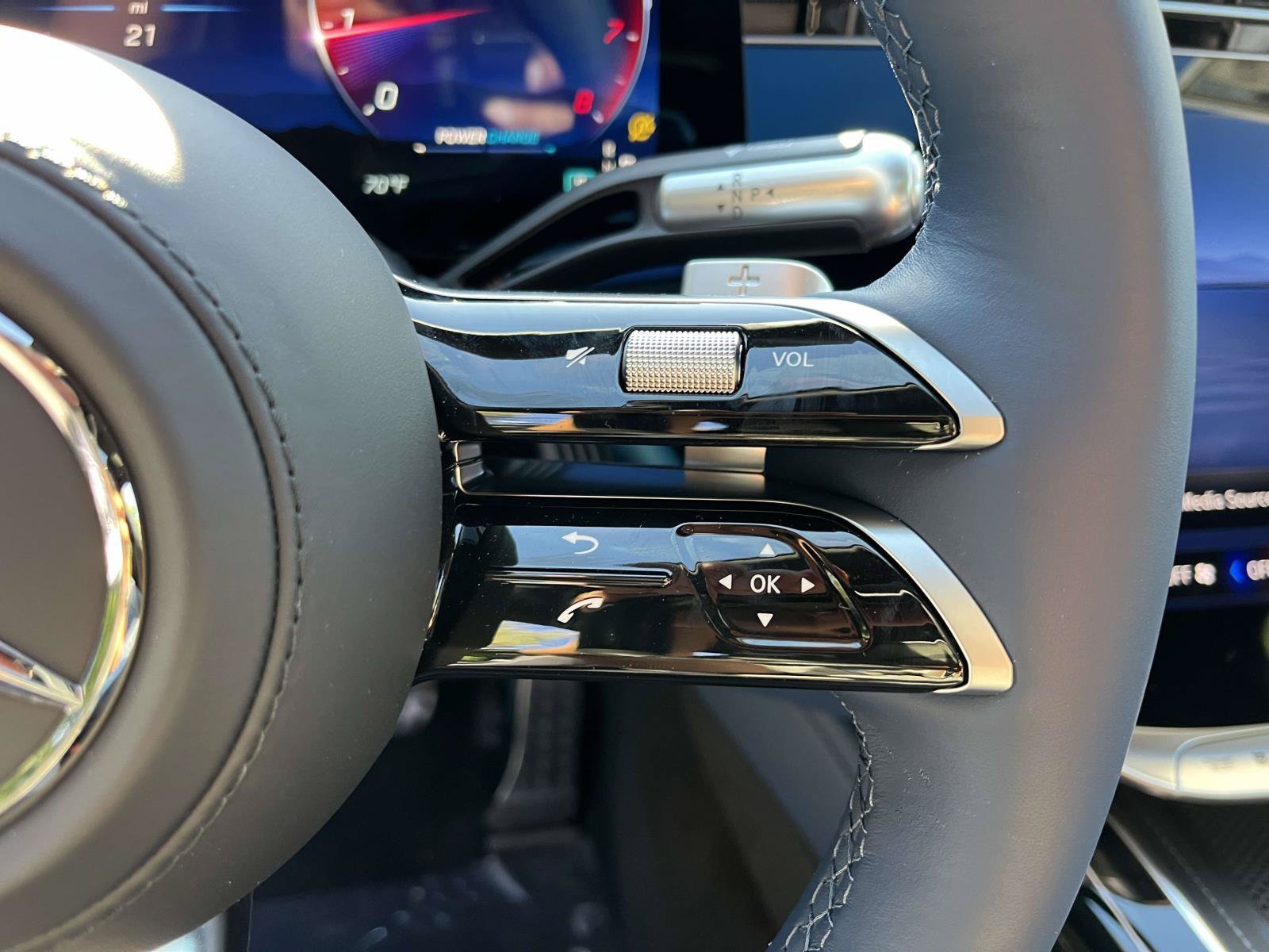 New 2027 MANUFAKTUR Silicon Grey Mercedes-Benz S 580 4MATIC® Sedan image 22