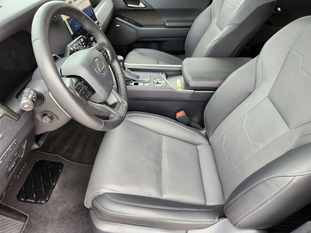 Certified Used 2025 Caviar Lexus 550 Luxury+ image 13