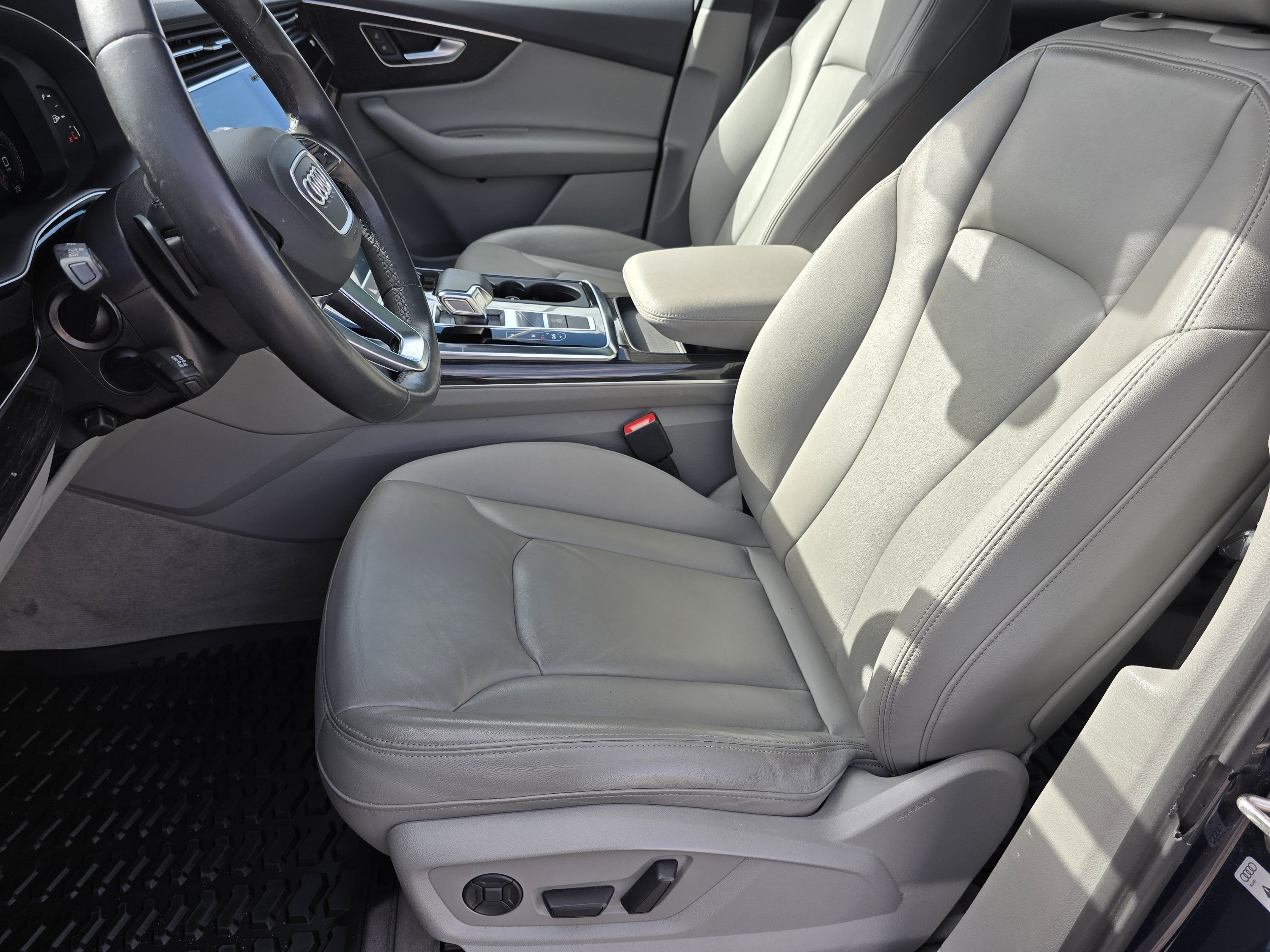Used 2023 Blue Metallic Audi Premium image 33