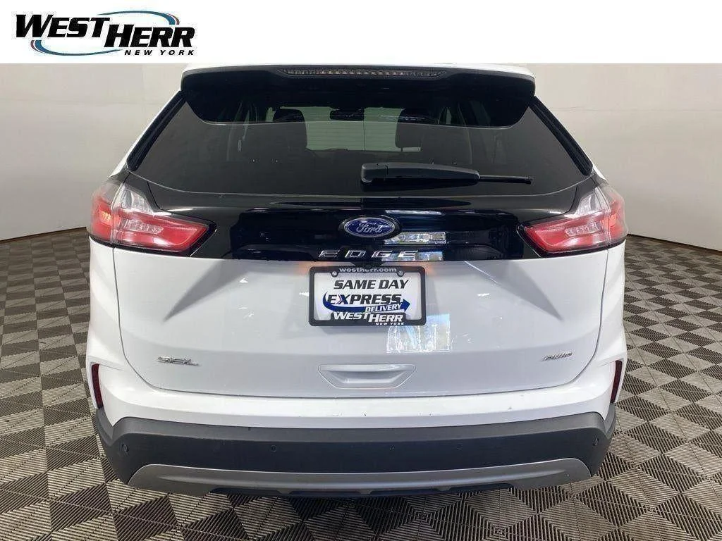 Used 2024 Oxford White Ford SEL image 20
