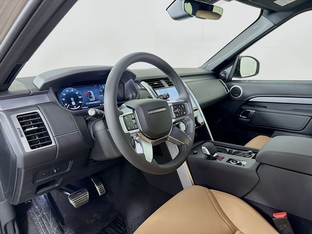 New 2026 Lantau Bronze Land Rover Dynamic SE image 9