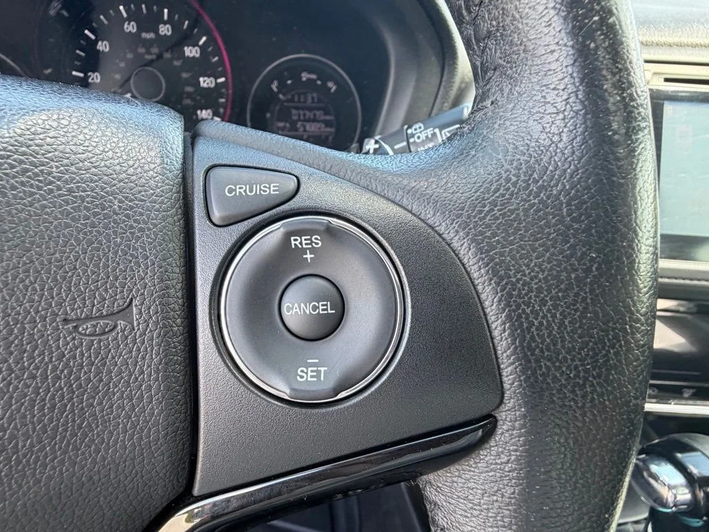 Used 2016 Black Honda EX-L image 37