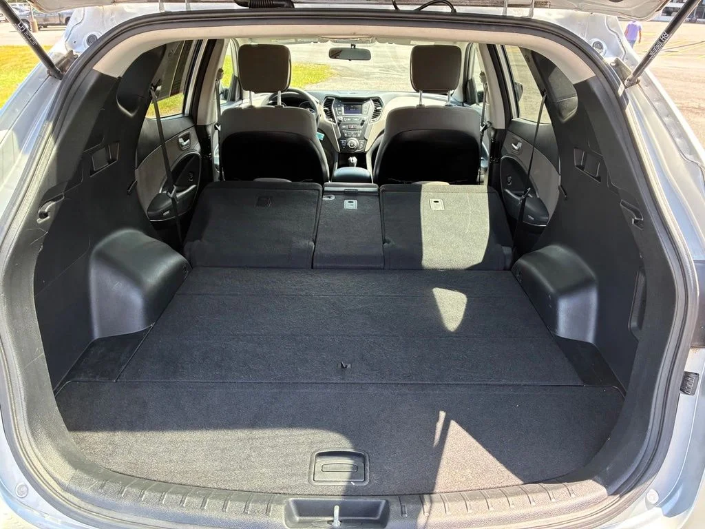 Used 2017 Silver Hyundai 2.4 Base image 51