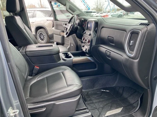 Used 2019 Gray Chevrolet RST image 33