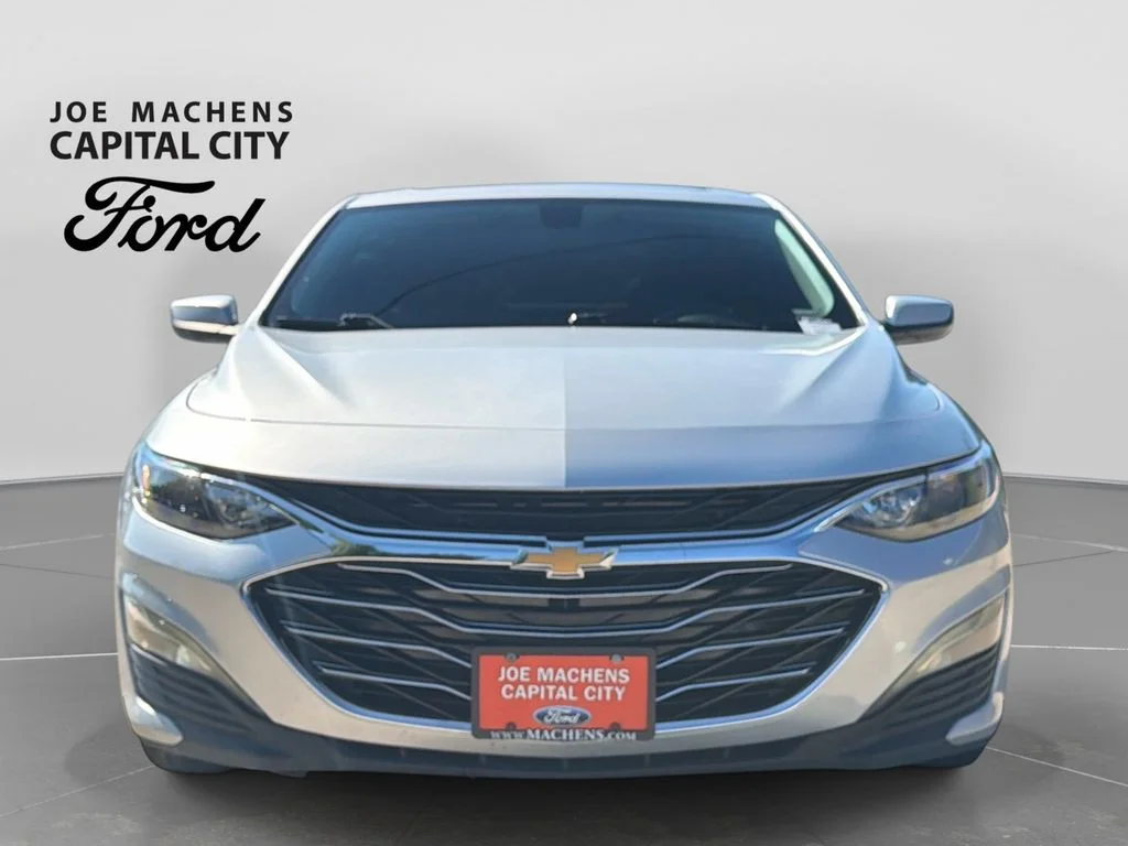 Used 2022 Silver Chevrolet LT image 10