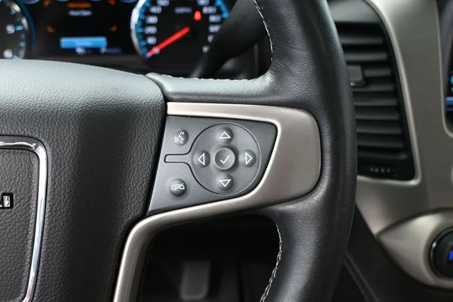 Used 2017 Red GMC Denali image 35
