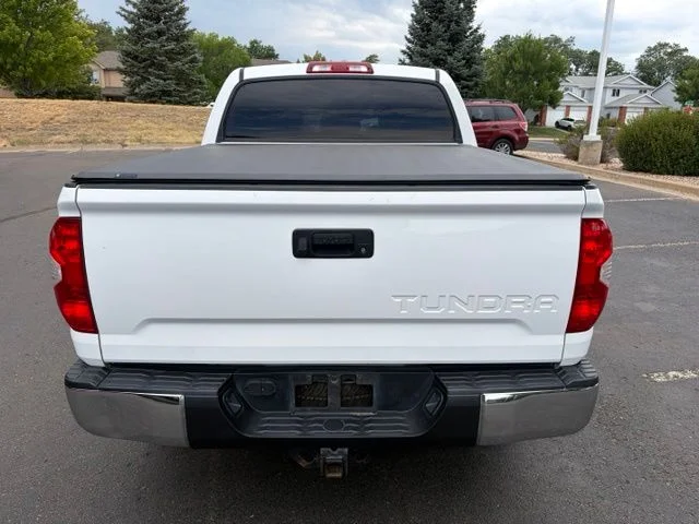 Used 2016 White Toyota SR5 image 24