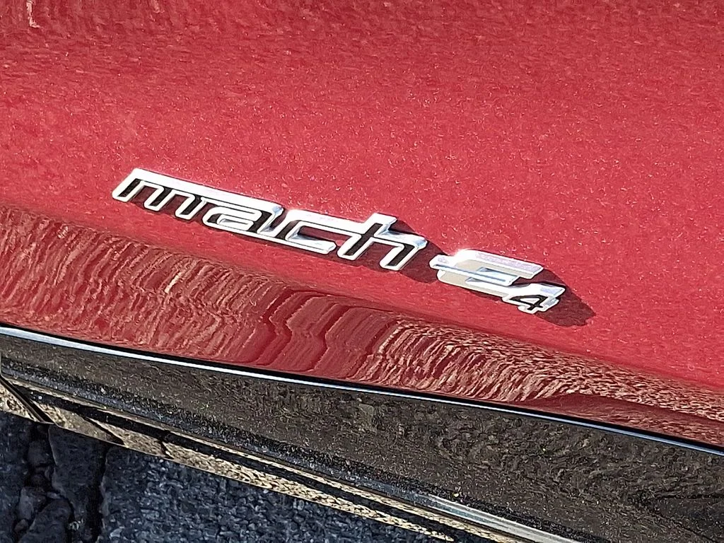 2025 Ford Mustang Mach-E Premium - Photo 31