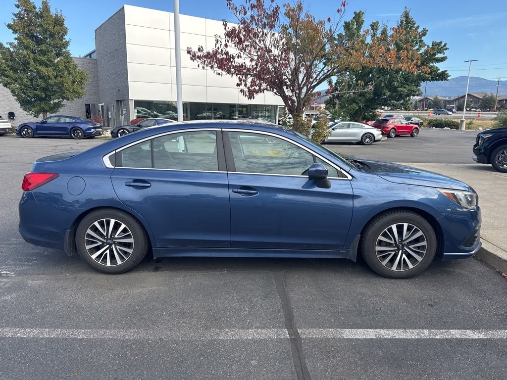 2019 Subaru Legacy 2.5i photo 2