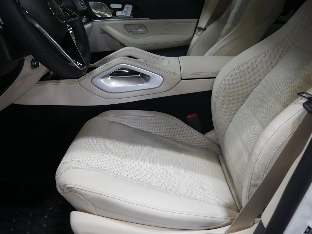 New 2026 Polar White Mercedes-Benz GLS 450 image 19