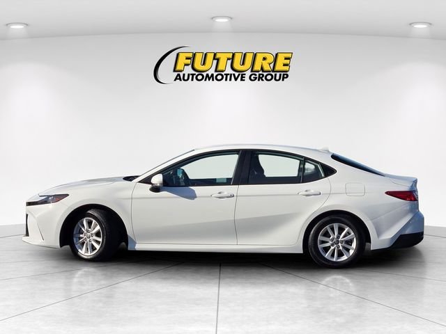 Used 2025 White Toyota LE image 7