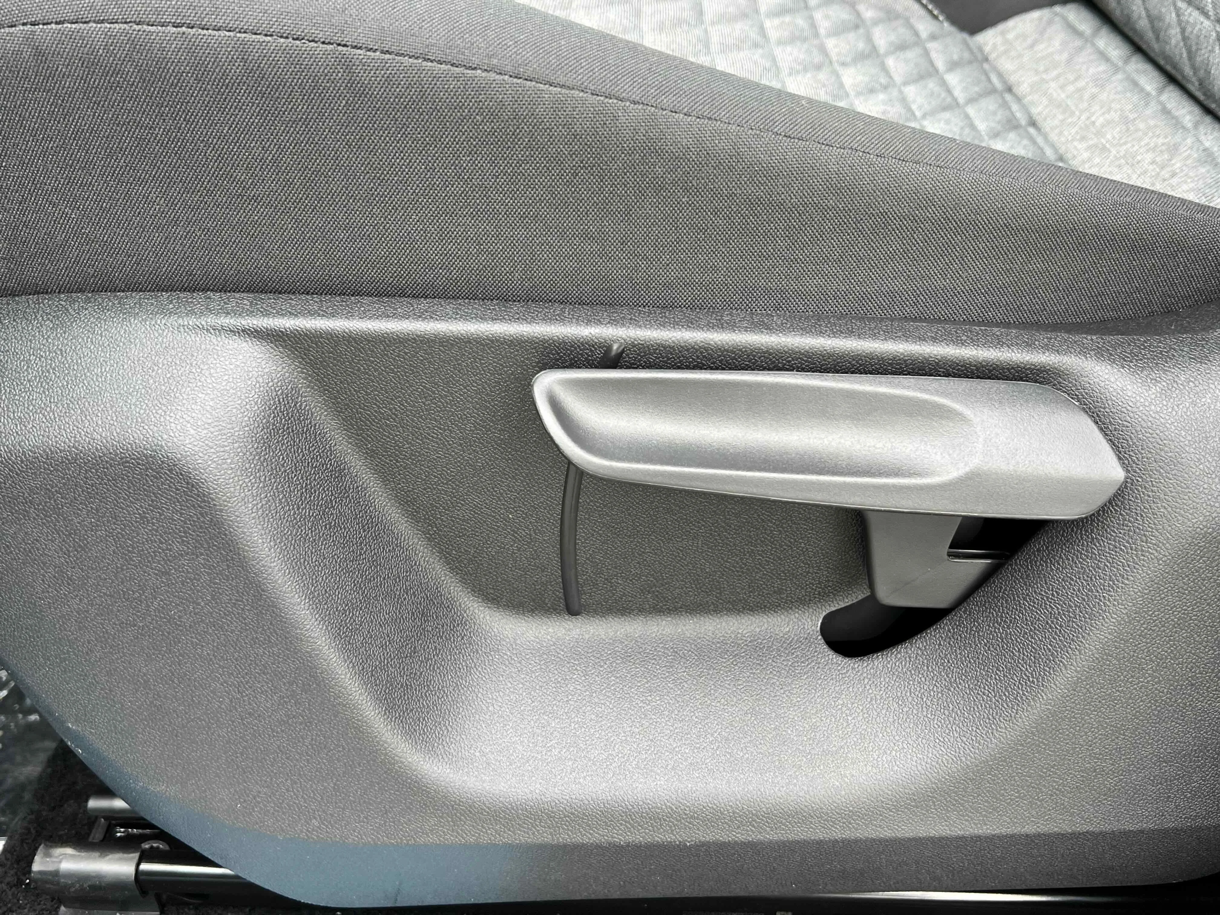 New 2026 Platinum Gray Volkswagen S image 16