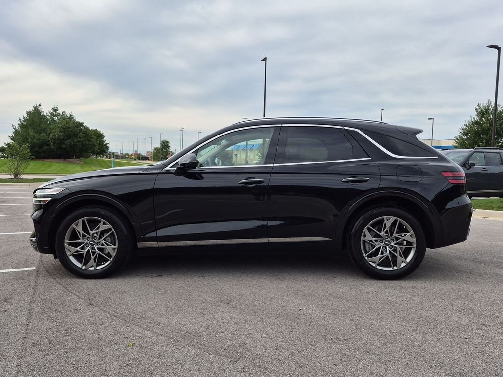 Used 2024 Black Genesis 2.5T image 4
