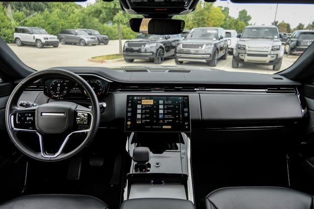 Used 2025 Black Land Rover SE image 17