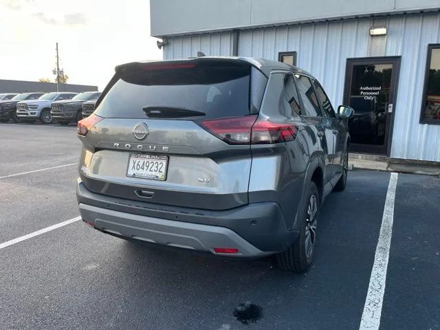 Used 2023 Gray Nissan SV image 11